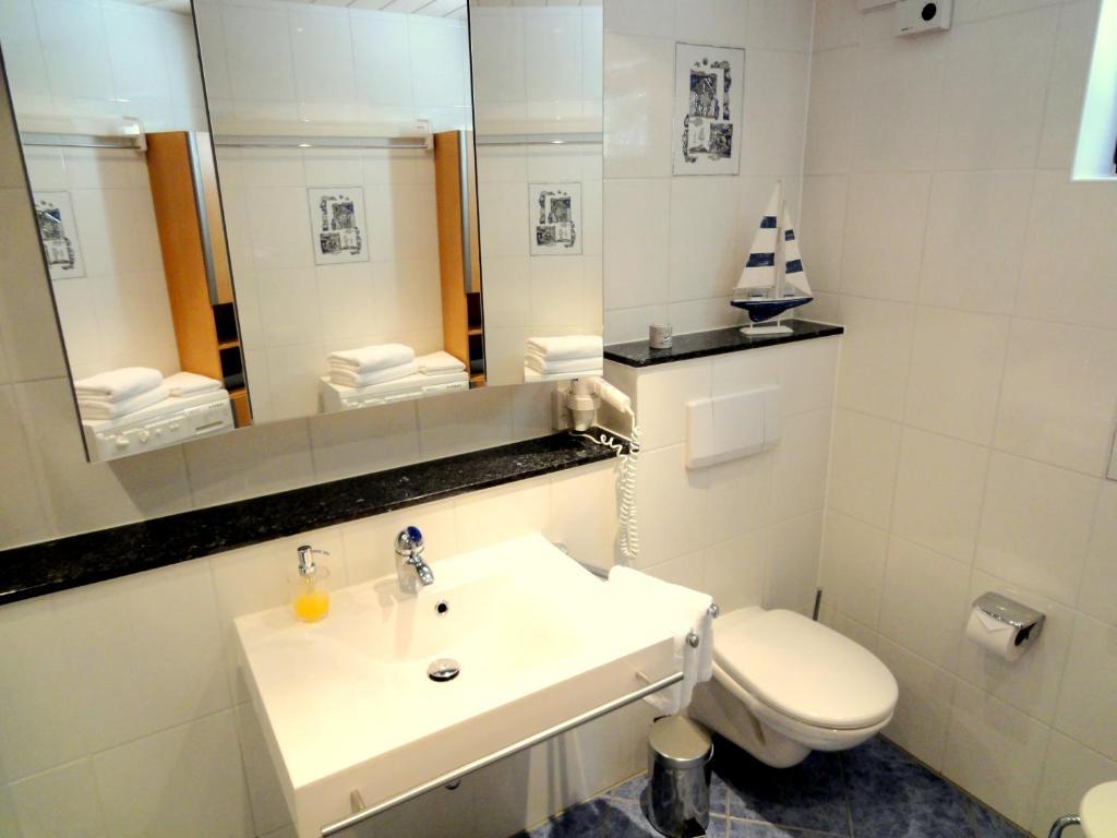 Ferienwohnung Ginkgo ドレスデン 部屋 写真